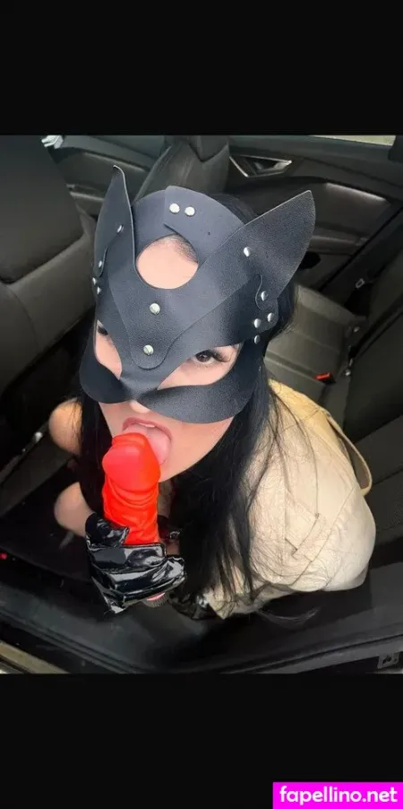 Kinkykylieuk OnlyFans Thumbnail #EwKhVvVKRZ