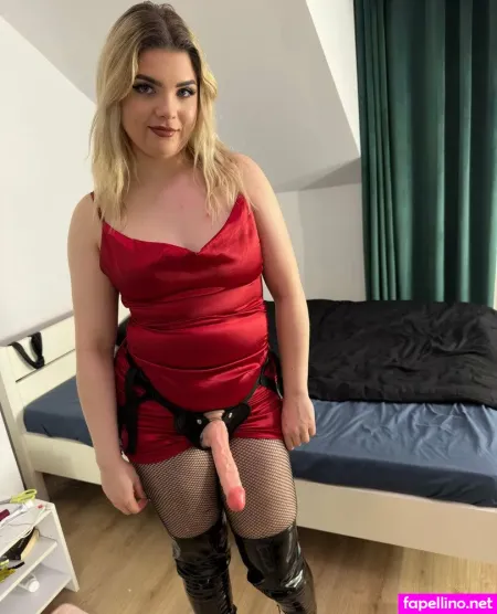 Kinkynavlia OnlyFans Thumbnail #FjPLGiSFLJ