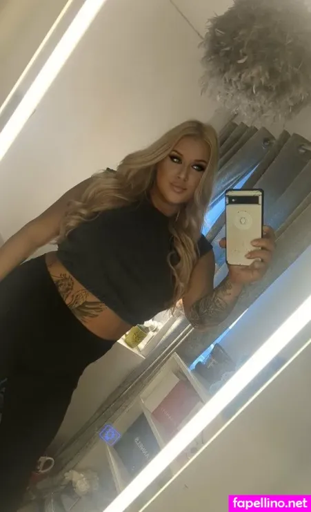 Kinkypinky93 OnlyFans Thumbnail #N9R1FS13c1