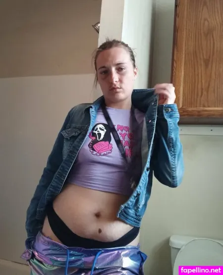 Kinkyqueen94 OnlyFans Thumbnail #J5xXwLa2bl