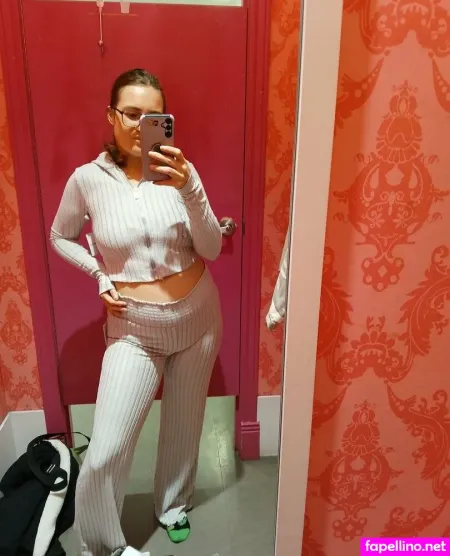 Kinkyqueen94 OnlyFans Thumbnail #dPxznHbyEz