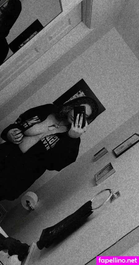 Kinkyqueen94 OnlyFans Thumbnail #fShNj2r2sp