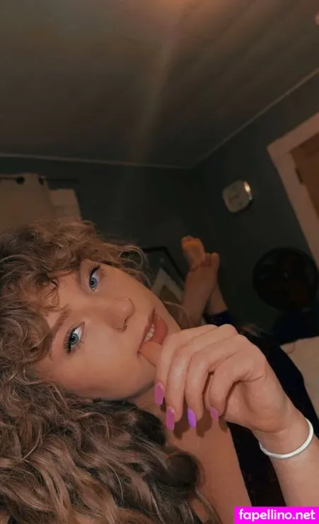 Kinkyvixen OnlyFans Thumbnail #0l5q21e7nX