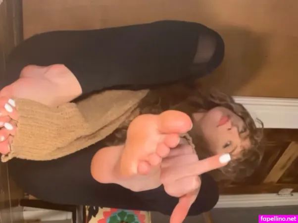 Kinkyvixen OnlyFans Thumbnail #JQmrZbenl0