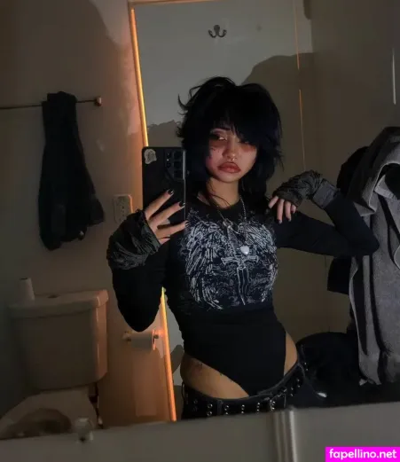 Kinsathic 4 OnlyFans Thumbnail #6DqRc6r2tn