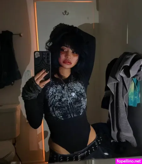 Kinsathic 4 OnlyFans Thumbnail #KdtIws0lbm