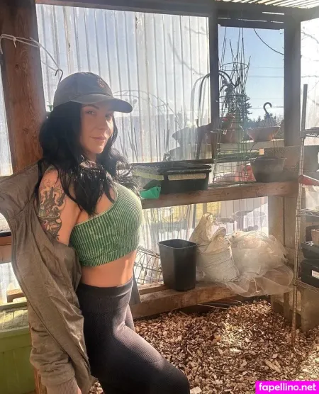 Kinzie OnlyFans Thumbnail #CLVmTaXFSY