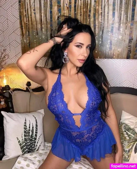 Kinzie OnlyFans Thumbnail #StxbC3nFWQ