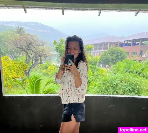 Kira Bird OnlyFans Thumbnail #WmHQDsrBbr