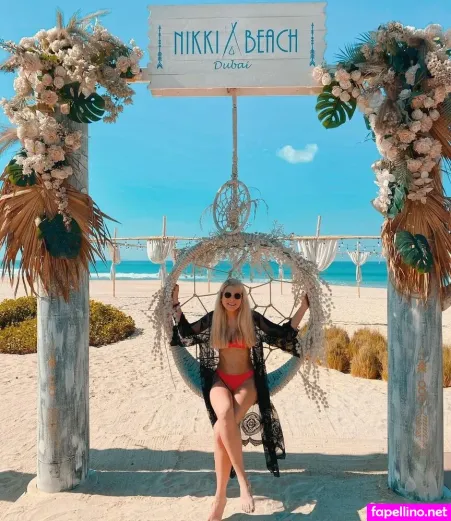 Kira Christin OnlyFans Thumbnail #zInzLTq94t