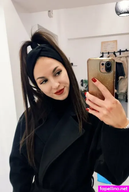 Kira Foxy OnlyFans Thumbnail #oBT4G5koZ0