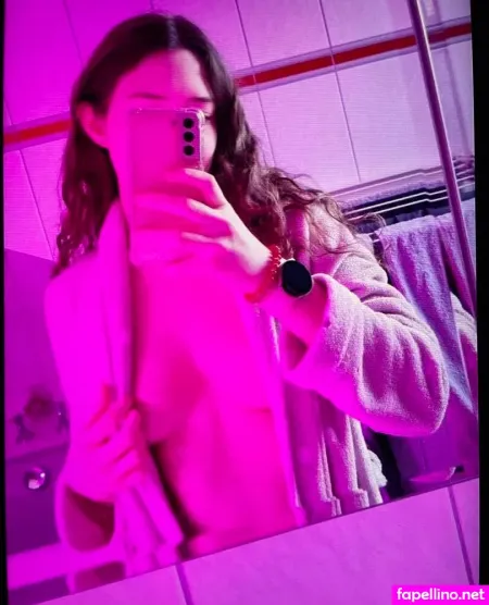 Kira Fuchs OnlyFans Thumbnail #tXBLBlFBPD