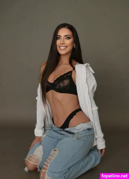 Kira Ginger OnlyFans Thumbnail #Lg9Mn6ldMC