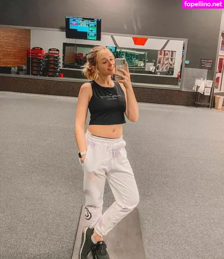 Kira Graceeee OnlyFans Thumbnail #IeT5MbIORE