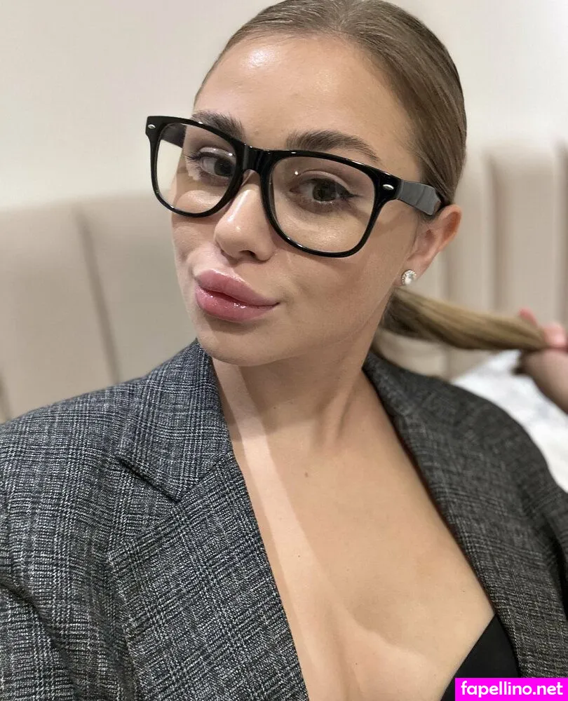 kira_kimm, kira_kimm_ Nude Leaked OnlyFans Photo #8HR9vQANBF