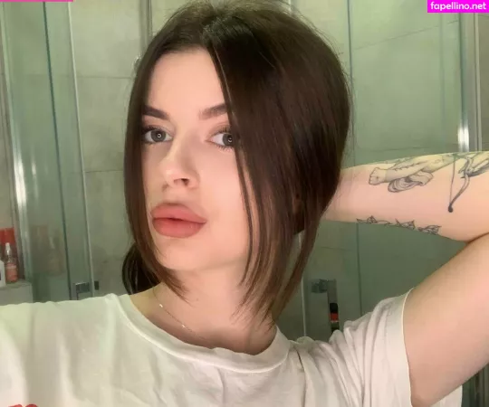 Kira Kirraa OnlyFans Thumbnail #u4hppniurE