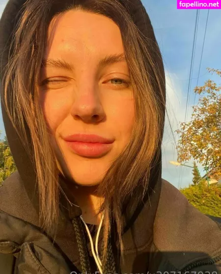 Kira Kitsune OnlyFans Thumbnail #6iRxzpAaT2