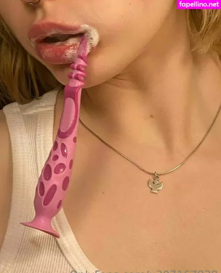 Kira Kitsune OnlyFans Thumbnail #XF7MPPOtl4