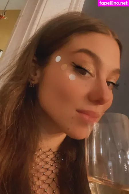 Kira Kosarin OnlyFans Thumbnail #DQX6Xx66Kw