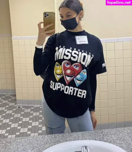 Kira Kosarin OnlyFans Thumbnail #EjEq6yAgLI