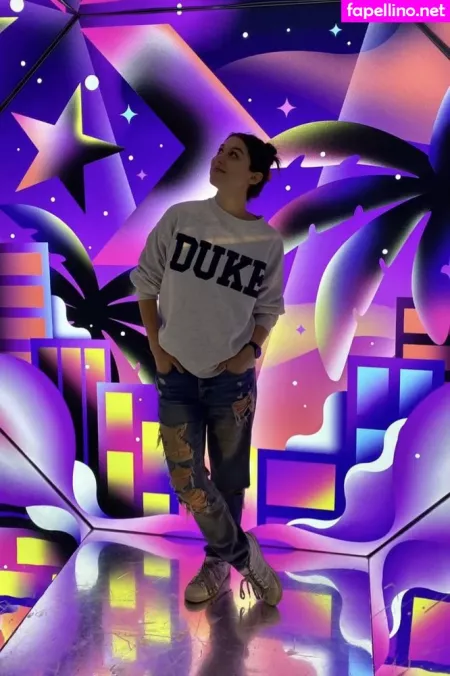 Kira Kosarin OnlyFans Thumbnail #eUOKo6dmDQ