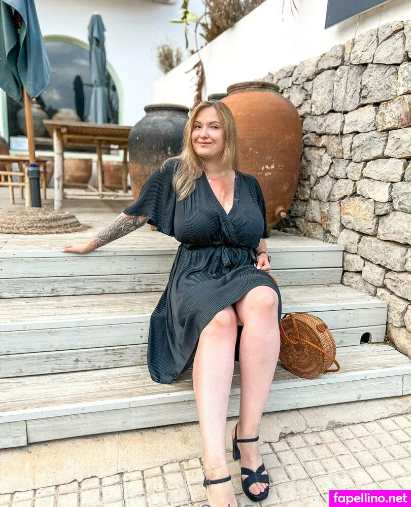 kira-liv, kira__liv Nude Leaked OnlyFans Photo #224GSzKD2U