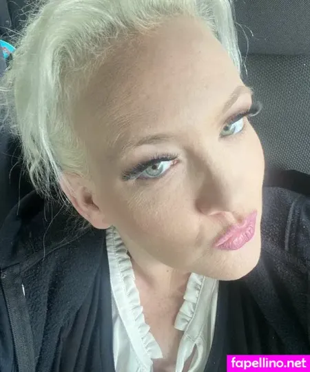 Kira Lust OnlyFans Thumbnail #f6mdiprMDu