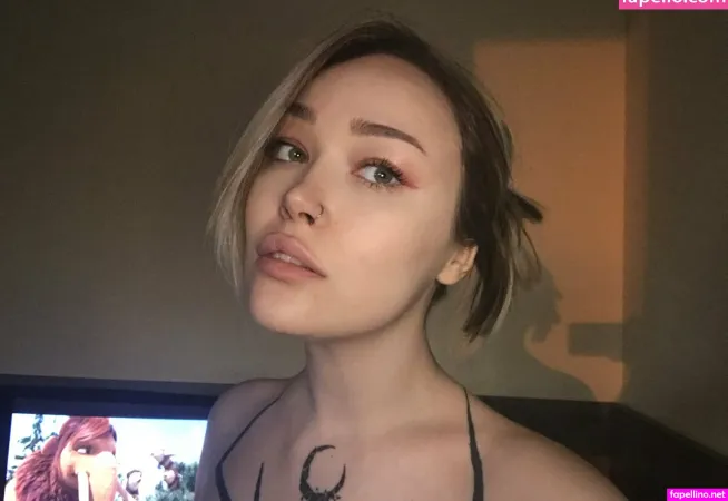 Kira Media OnlyFans Thumbnail #Es8ibUBdP5