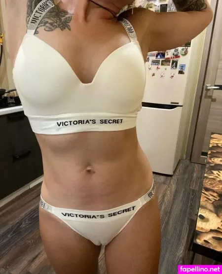 Kira Night OnlyFans Thumbnail #1nenmYg1hS