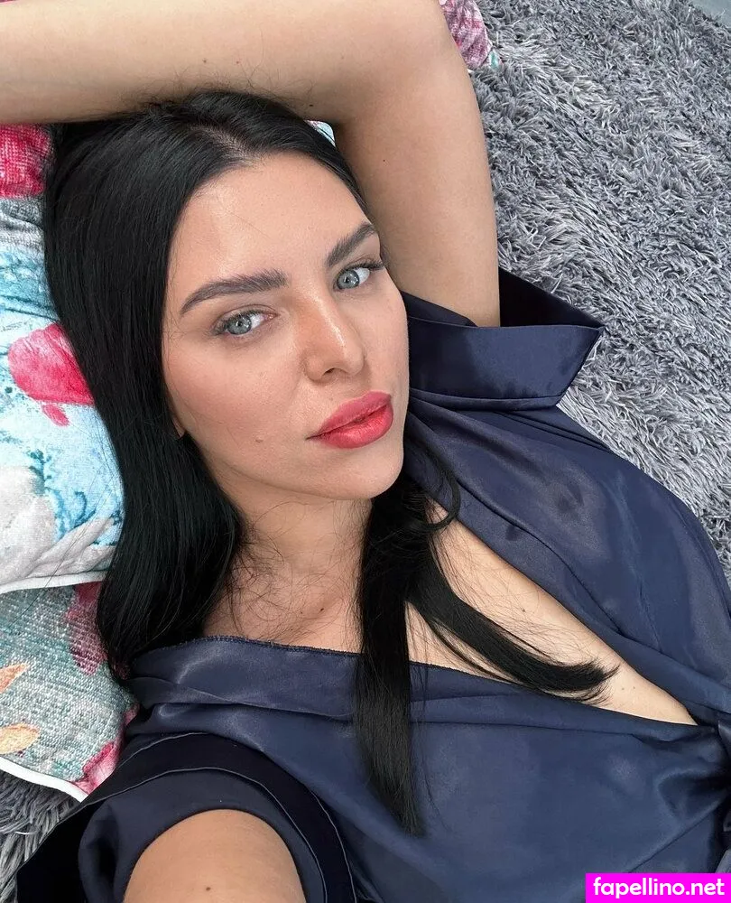 kiraqueen, queenkiraxo Nude Leaked OnlyFans Photo #NK2opLoP2m