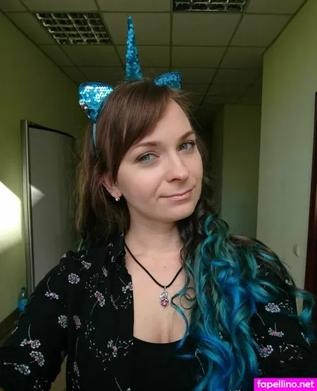 Kira Rainbow OnlyFans Thumbnail #LBENhVtSvm