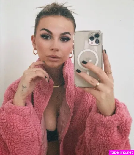 Kira Rodrigues OnlyFans Thumbnail #xtI8gl9xjB
