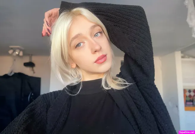 Kirababyxx OnlyFans Thumbnail #8RoLHoYAyT