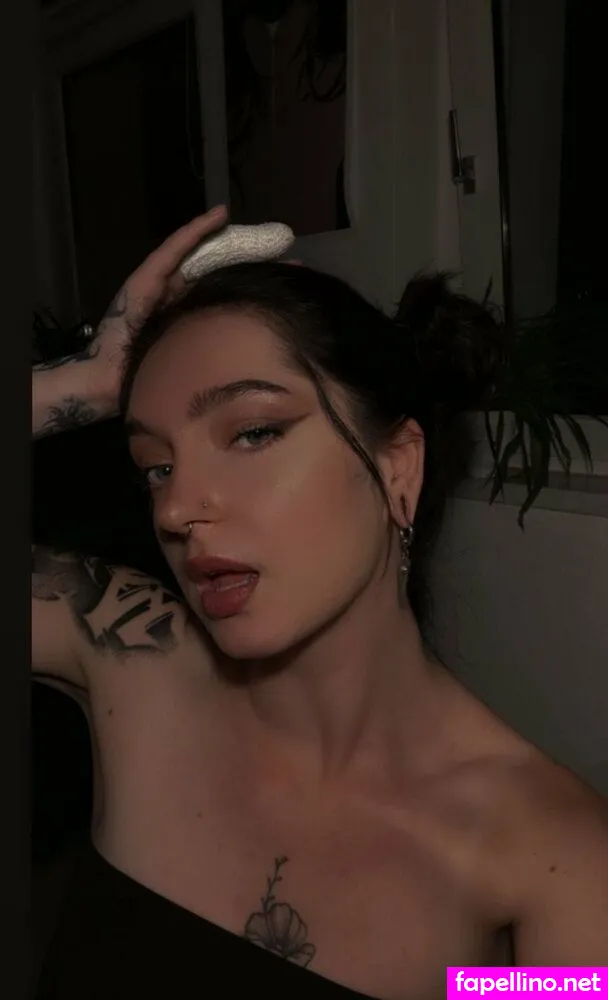 Namiiii_Swaaaan, kirajulie, kiras_note Nude Leaked OnlyFans Photo #yRznVnKali