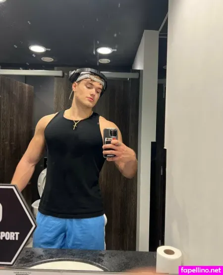 Kirbyproductions OnlyFans Thumbnail #dSsL7Qw4MS