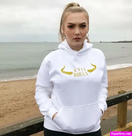 Kirsten Minnery Laing OnlyFans Thumbnail #PEjBEllU4p