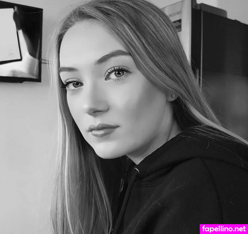 kirstenminnerylaing, kirstenml, kirstenmlx Nude Leaked OnlyFans Photo #SS49xnKIb2