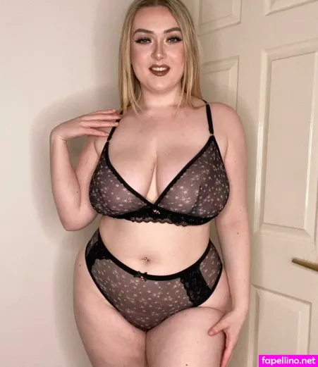 Kirsten Minnery Laing OnlyFans Thumbnail #YQvddHVZoW