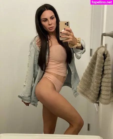 Kirsten Price OnlyFans Thumbnail #9WdVyoUXu9