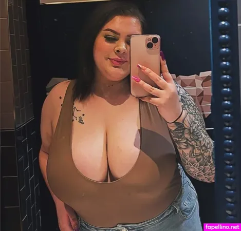 Kirstie Lilley OnlyFans Thumbnail #2xb7yiuKZC