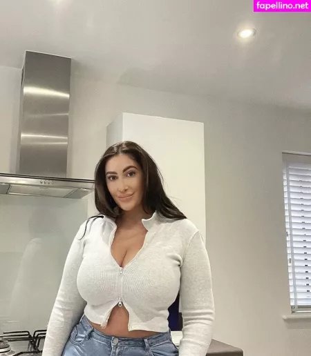 Kirstie V OnlyFans Thumbnail #LpeNFh0422