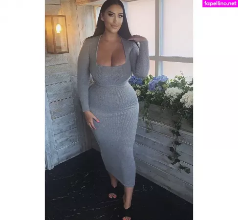 Kirstie V OnlyFans Thumbnail #Rm9y8P4sac