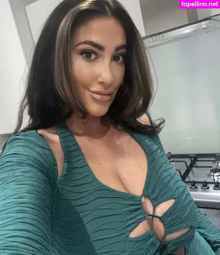 Kirstie V OnlyFans Thumbnail #g5DxolF1si