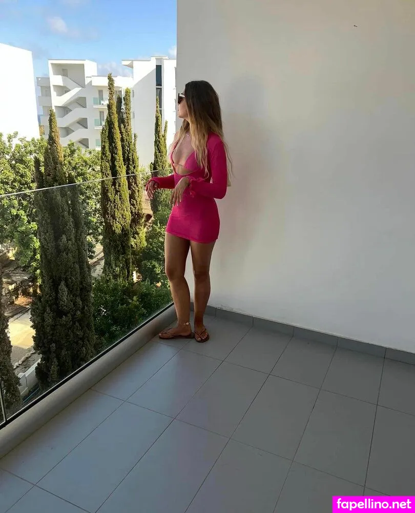 kirsty.d_, u176682857 Nude Leaked OnlyFans Photo #j2oIHMwufU