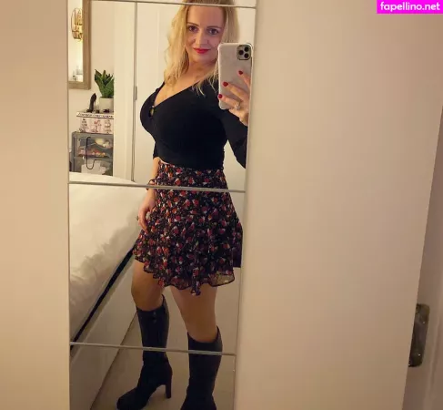 Kirsty Eccleston OnlyFans Thumbnail #1Y0D5bQkYW