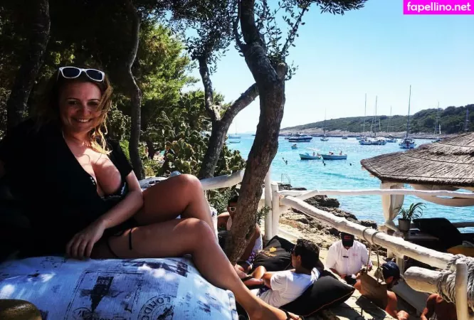 Kirsty Eccleston OnlyFans Thumbnail #7U8gsWdzPE