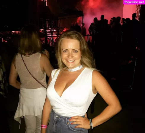 Kirsty Eccleston OnlyFans Thumbnail #8RumC7pzpr