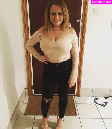 Kirsty Eccleston OnlyFans Thumbnail #x0u5oRQFa0