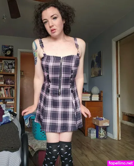 Kisses4kira OnlyFans Thumbnail #2bGzlSlcKi