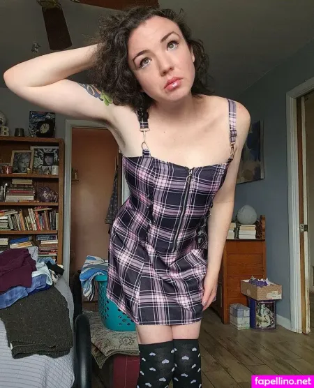 Kisses4kira OnlyFans Thumbnail #O0OyEX0DC2